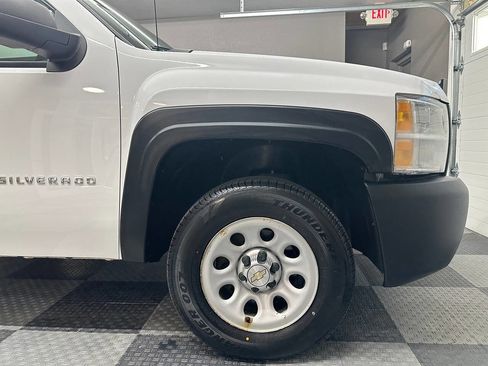 Used 2013 Chevrolet Silverado 1500 W/T image 5