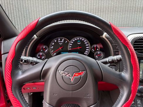 Used 2005 Chevrolet Corvette Coupe w/ Preferred Equipment Group RWD image 38