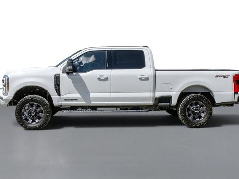 Used 2024 Ford F250 Lariat w/ Lariat Ultimate Package AWD/4WD image 9