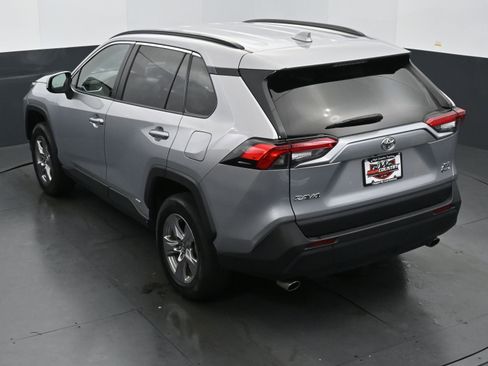 Used 2025 Toyota RAV4 XLE image 30