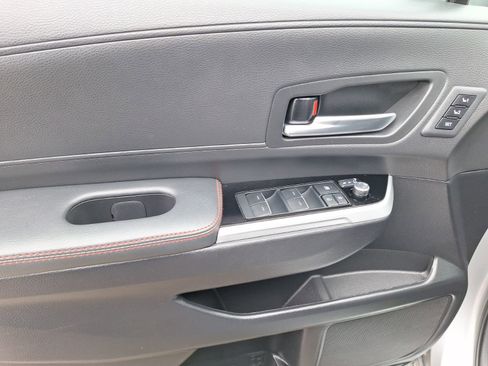 Used 2025 Toyota Sienna XSE image 17