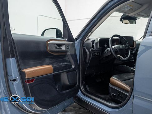 Used 2025 Ford Bronco Sport Outer Banks w/ Outer Banks Tech Package+ image 9