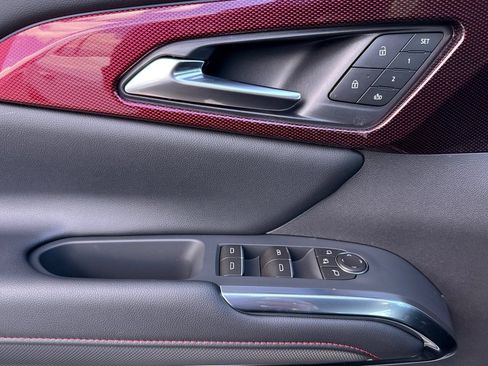 New 2026 Chevrolet Traverse RS w/ LPO, Floor Liner Package AWD/4WD image 10