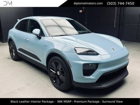 Used 2025 Porsche Macan 4 Electric AWD/4WD image 9