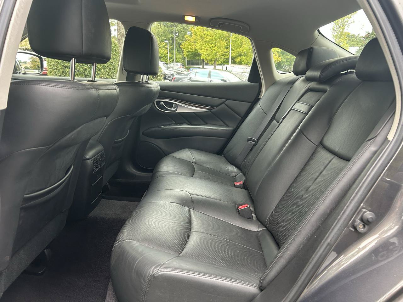 Used 2012 INFINITI M37 w/ Premium Pkg RWD image 14