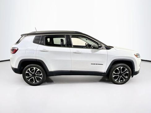 Used 2022 Jeep Compass Limited w/ Sun and Sound Group AWD/4WD image 4