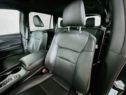Used 2024 Honda Passport EX-L image 19