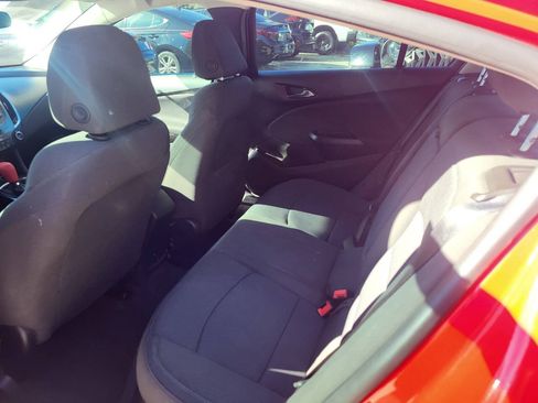 Used 2018 Chevrolet Cruze LT w/ LT Fleet Convenience Package FWD image 34