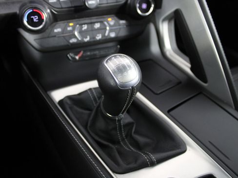 Used 2017 Chevrolet Corvette Stingray Coupe w/ Carbon Flash Badge Package image 21