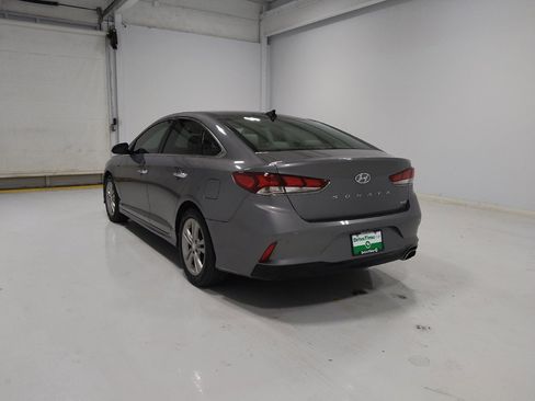 Used 2018 Hyundai Sonata Limited w/ Ultimate Package 07 FWD image 5