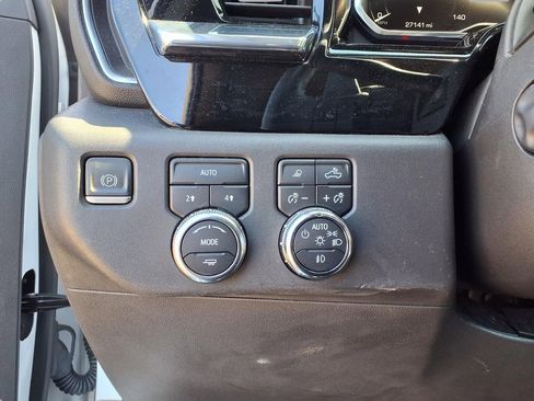 Used 2023 GMC Sierra 1500 SLT w/ SLT Convenience Package image 20