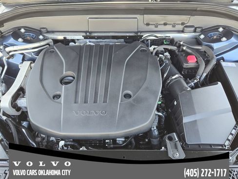 Certified 2025 Volvo XC60 B5 Plus AWD/4WD image 25