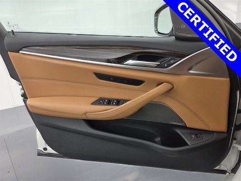 Certified 2023 BMW 540i xDrive w/ Premium Package image 37