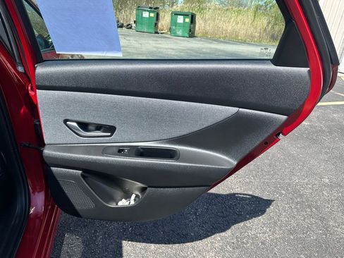 Used 2023 Hyundai Elantra Limited w/ Cargo Package FWD image 30