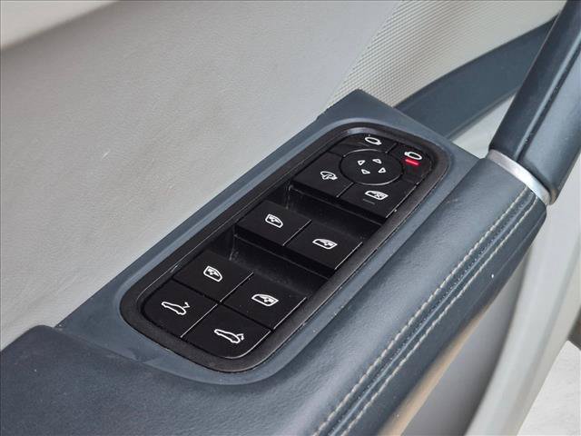 Used 2020 Porsche Cayenne AWD/4WD image 8