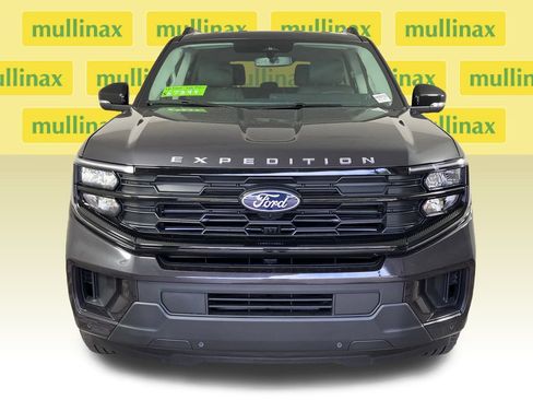 New 2026 Ford Expedition Active RWD image 15