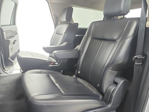 Used 2024 Ford Expedition Max XLT AWD/4WD image 41