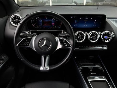 Used 2025 Mercedes-Benz GLA 250 image 14