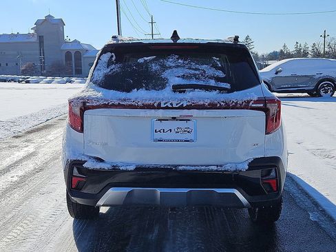 Certified 2025 Kia Seltos S image 10