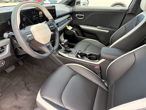 New 2026 Kia K4 EX FWD image 18