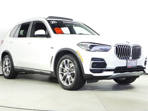 Certified 2023 BMW X5 xDrive45e w/ Climate Comfort Package image 4