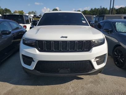 Used 2024 Jeep Grand Cherokee Altitude