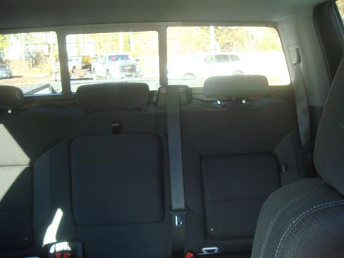 Used 2024 GMC Sierra 3500 SLE w/ Preferred Package image 17