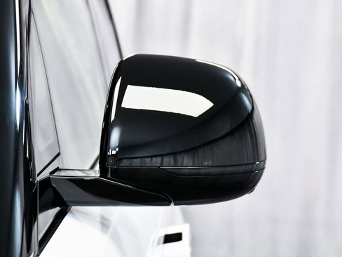 Used 2024 Land Rover Range Rover Sport SE image 80