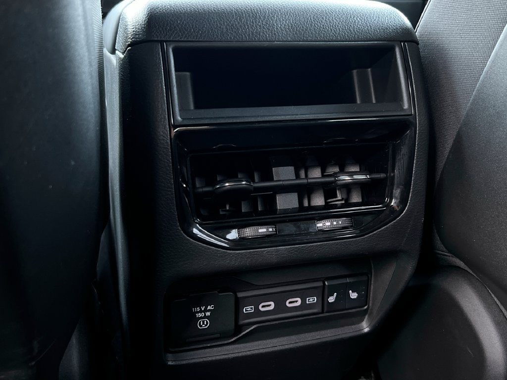 Used 2026 Jeep Grand Cherokee Limited AWD/4WD image 46