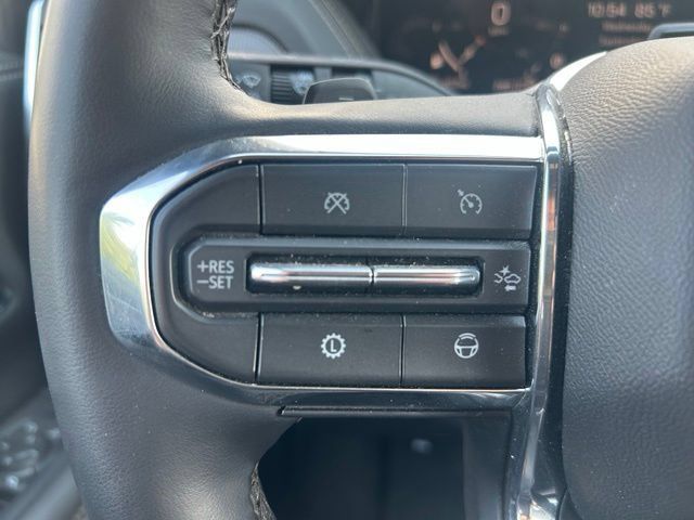 Used 2025 GMC Yukon Elevation AWD/4WD image 26