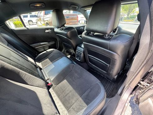 Used 2015 Dodge Charger R/T RWD image 30