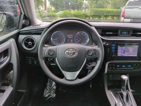 Used 2019 Toyota Corolla LE FWD image 15