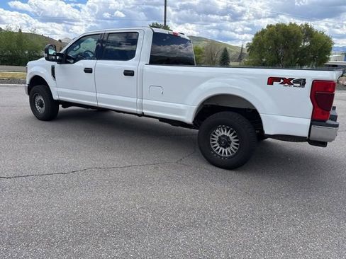 Used 2022 Ford F350 XLT w/ XLT Value Package AWD/4WD image 4