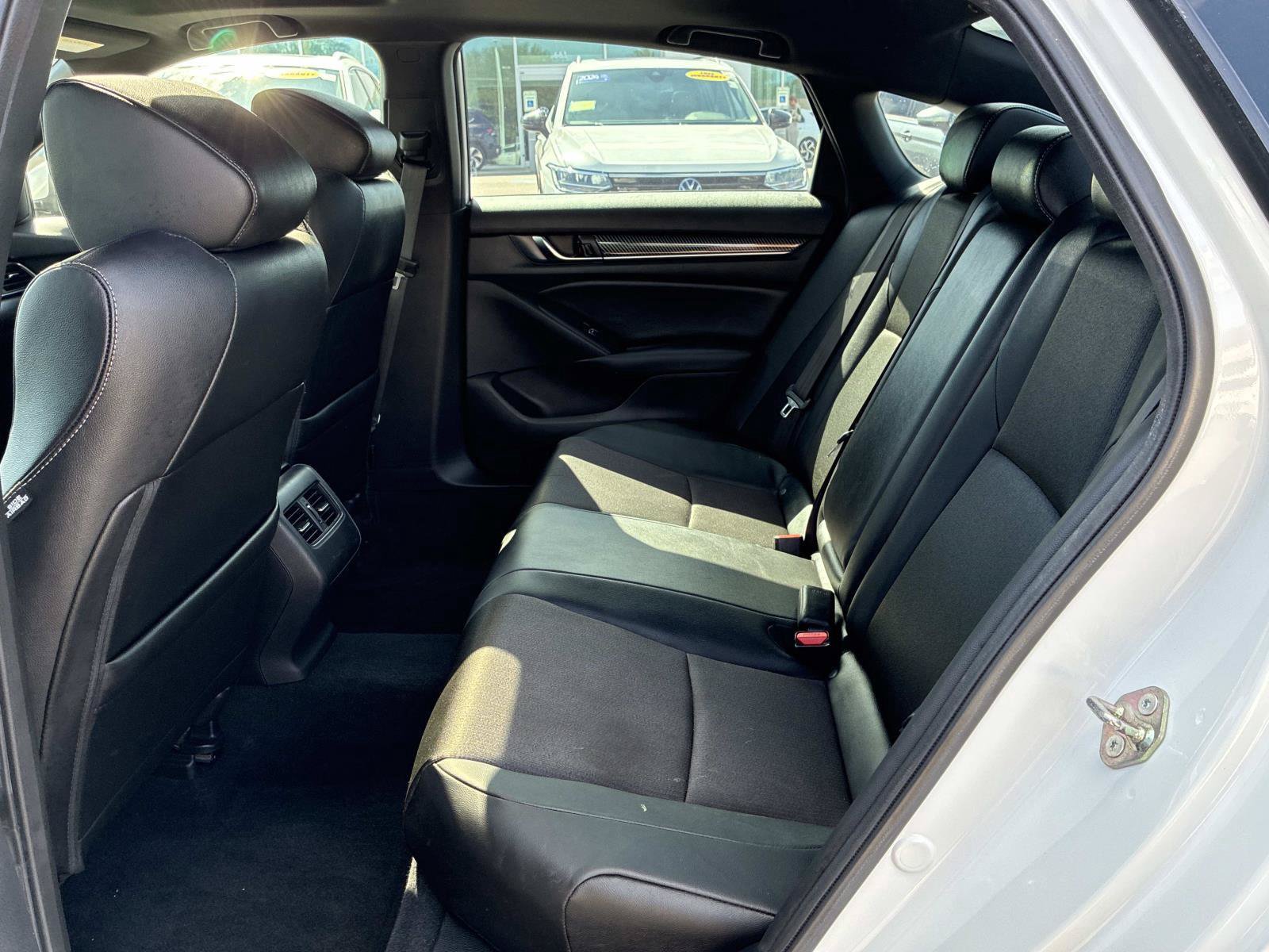 Used 2020 Honda Accord Sport image 14