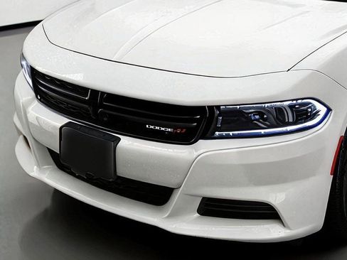 Used 2022 Dodge Charger SXT image 3