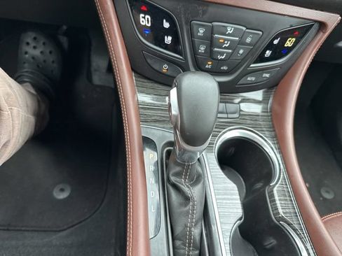 Used 2017 Buick Envision Premium w/ Driver Confidence Package AWD/4WD image 34