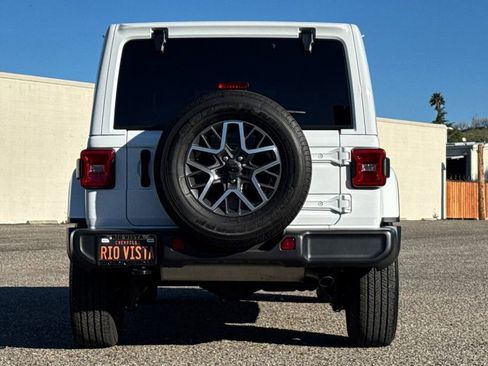 Used 2024 Jeep Wrangler Sahara image 5