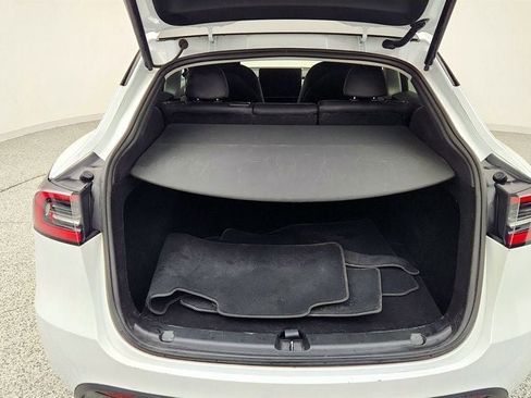 Used 2024 Tesla Model Y Long Range image 25