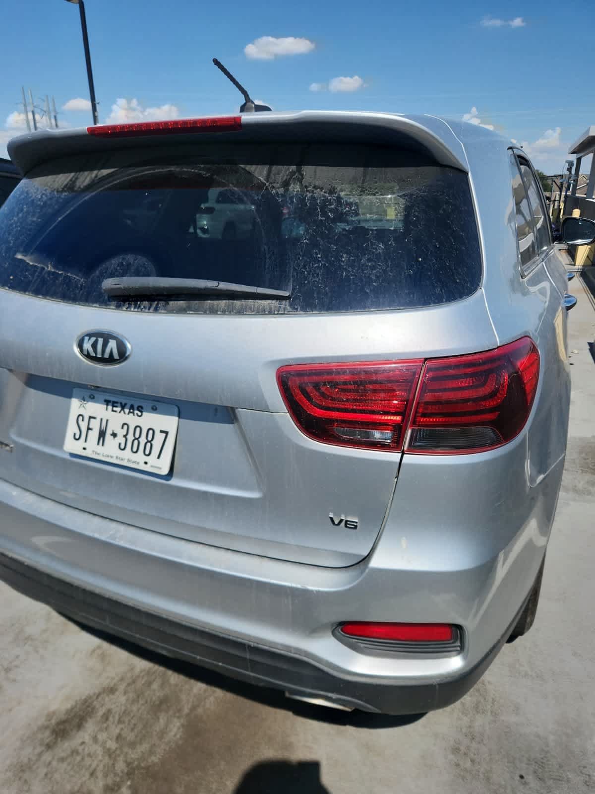 Used 2019 Kia Sorento FWD V6 image 9
