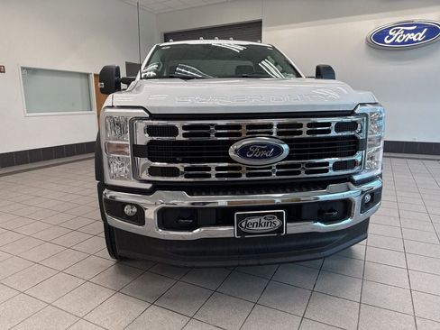 New 2026 Ford F550 4x4 Regular Cab Super Duty image 2