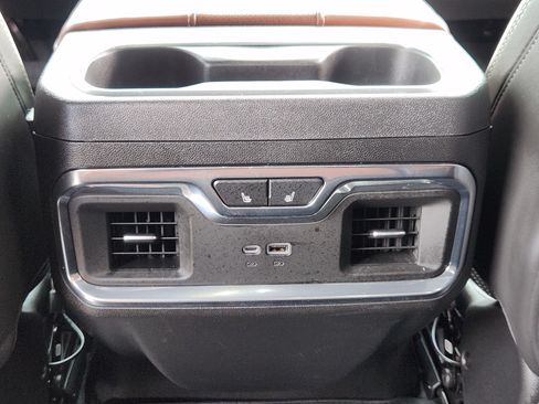 Used 2025 GMC Sierra 2500 Denali Ultimate w/ Max Trailering Package AWD/4WD image 31