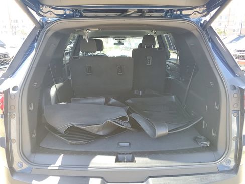 Used 2023 Chevrolet Traverse LT FWD image 10