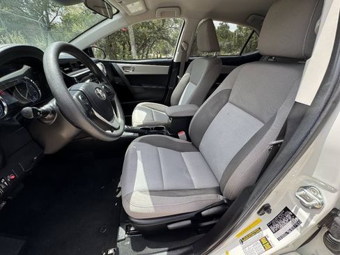 Used 2019 Toyota Corolla LE FWD image 35