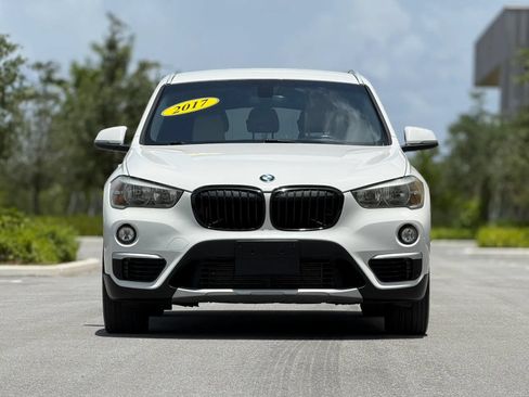 Used 2017 BMW X1 sDrive28i FWD image 2