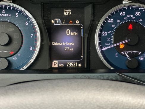 Used 2015 Toyota Camry LE image 26