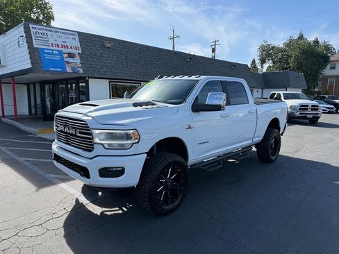 Used 2023 RAM 2500 Laramie AWD/4WD image 1