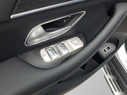 Used 2026 Mercedes-Benz GLS 450 4MATIC image 23