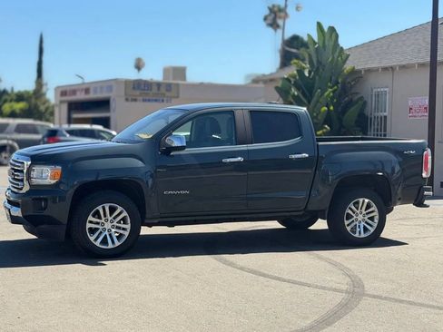 Used 2017 GMC Canyon SLT w/ Driver Alert Package AWD/4WD image 6