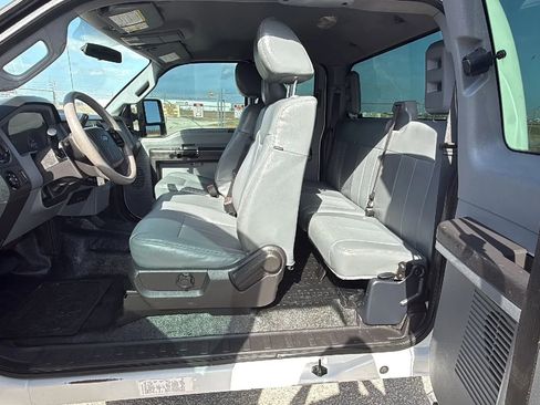 Used 2015 Ford F250 XL w/ XL Appearance Package RWD image 11