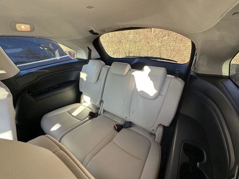Used 2025 Honda Odyssey EX-L image 11